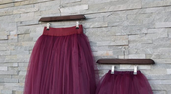 Violeta Andreicut, o mamica talentata: a lasat jurnalismul pentru a crea fustite din tulle