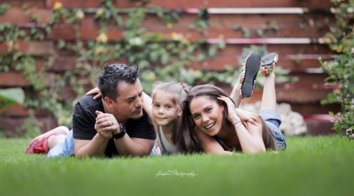 Irina Fodor, mamica unei fetite de 6 ani: „Cand am nascut-o pe Diana aveam 22 de ani si avantajele sunt atat de multe ca nu le pot numara pe degetele de la maini”