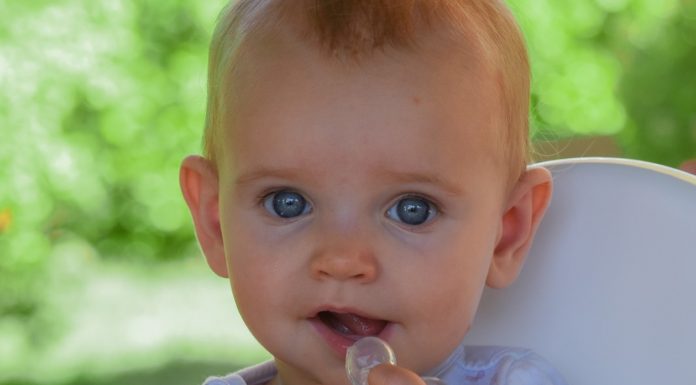 Suzeta la bebelusi: mituri si adevaruri, din proprie experienta