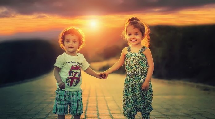 Comparatia intre copii, un obicei care nu face bine nici parintilor, nici celor mici