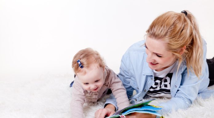 Tu cat stai cu bebe in concediu de maternitate? Ce impact are statul (prea mult) acasa asupra mamelor