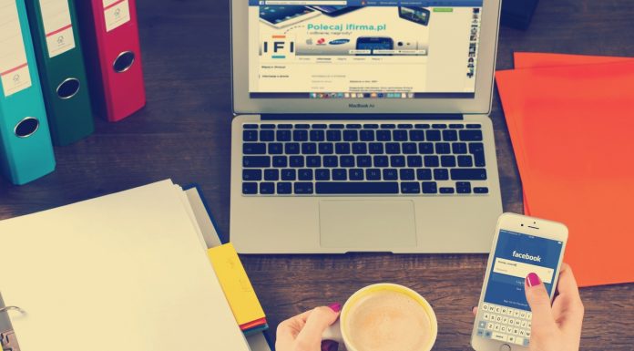 Grupurile de mamici de pe Facebook si bazaconiile pe care le gasesti acolo